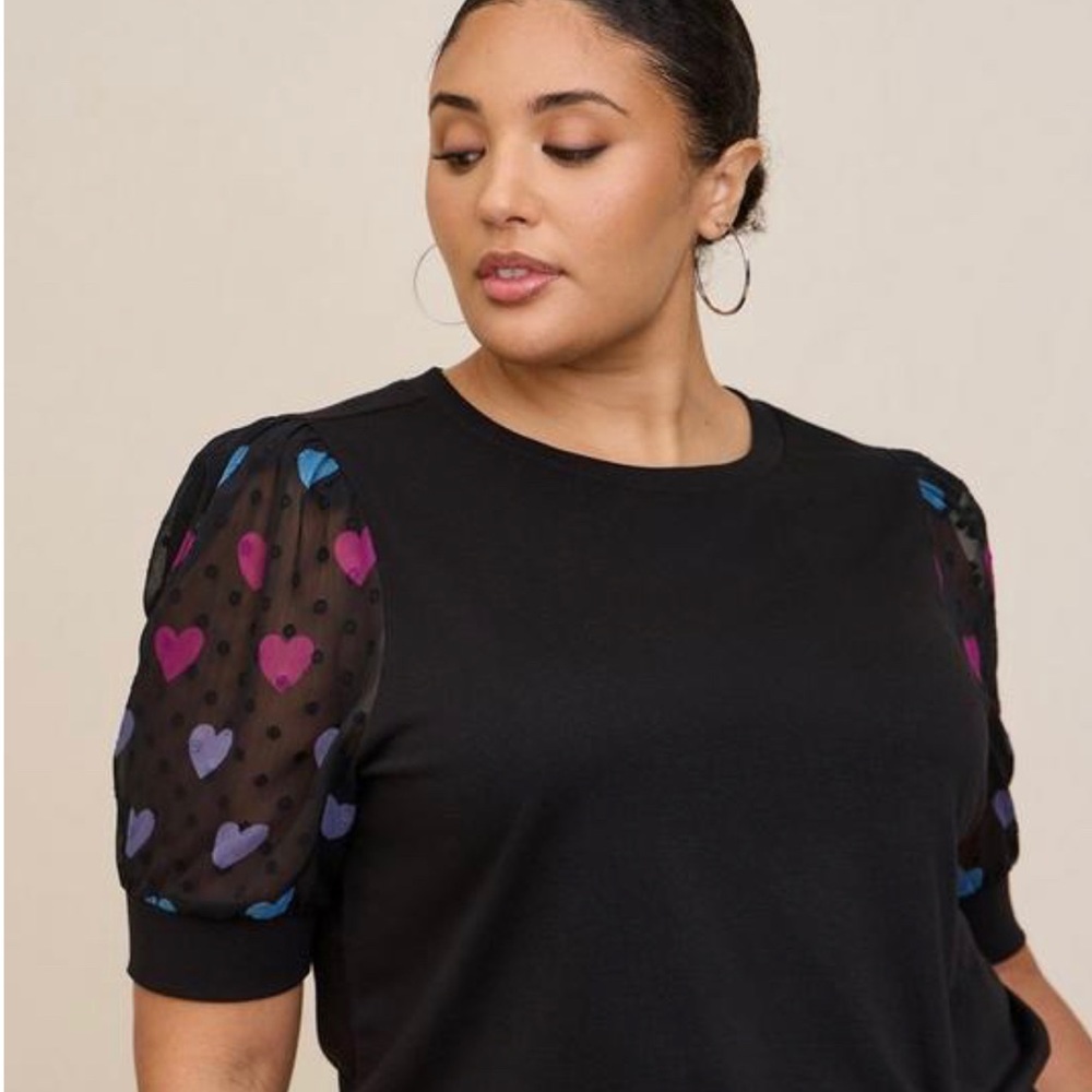 Torrid heart puff sleeved Sweatshirt sz 0